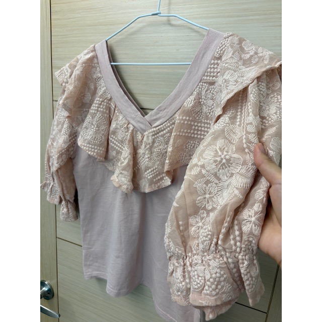 正韓 重工刺繡上衣-細節圖2