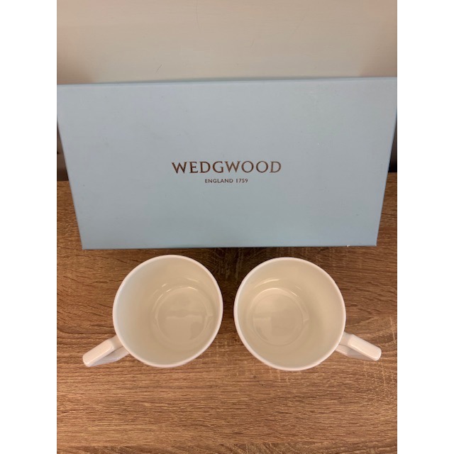 全新 WEDGWOOD Intaglio系列 純白深刻馬克杯2入 禮盒組 骨瓷浮雕杯子 350ml 對杯 水杯 茶杯-細節圖5