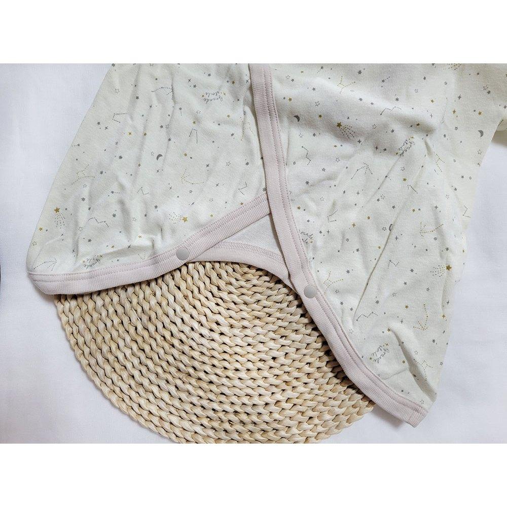 【日本進口🍭50~60cm】新生兒開襟半袖蝴蝶衣 2件組 100%純棉 日本西松屋 奶茶色 星星 短袖 新生兒開襟衣-細節圖3