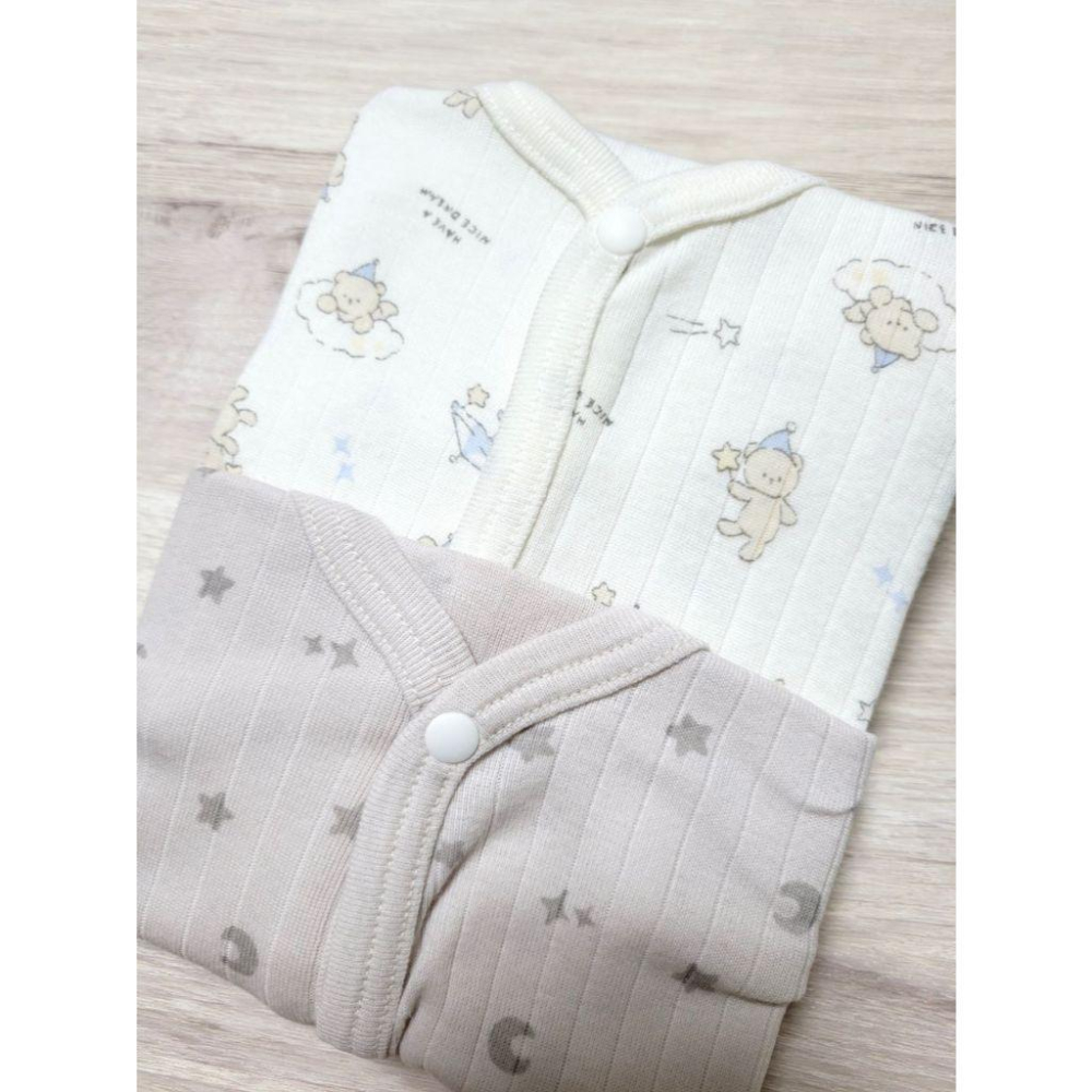 【現貨80cm補貨了!! 🚩】有機棉ORGANIC COTTON 長袖前開式包屁衣 圓領 小熊 月亮 星星 純棉100%-細節圖3