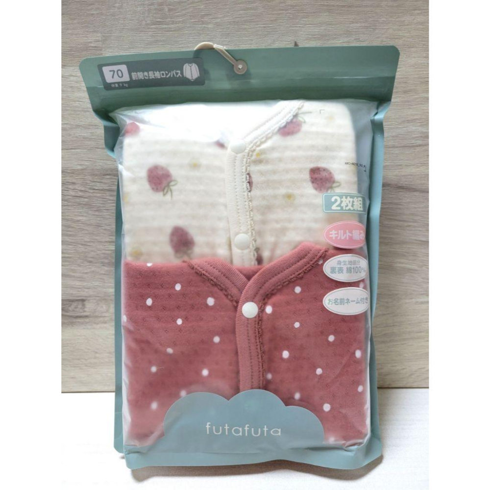 【現貨80cm🍓附發票】futafuta 長袖包屁衣前開式長袖包屁衣 100%棉 舖棉 草莓 點點 紅色 家居服 女童-細節圖5