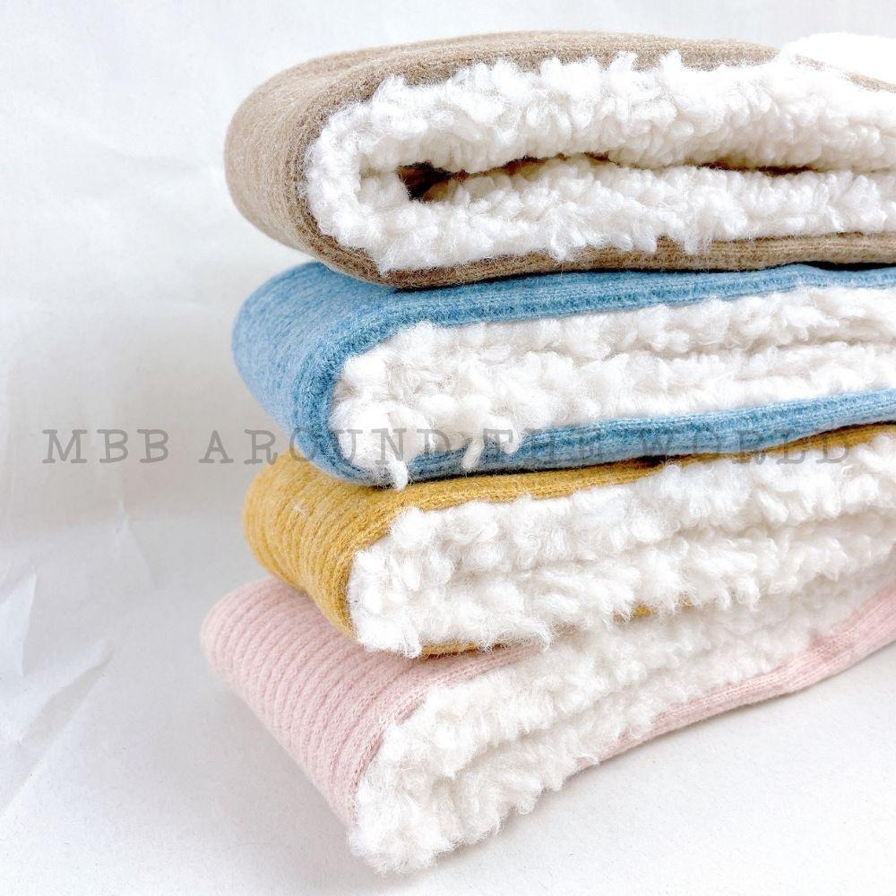 [MBB🇰🇷現貨附發票]韓國 MangoTango 雲朵柔軟毛球圍巾 兒童圍巾 保暖-細節圖3