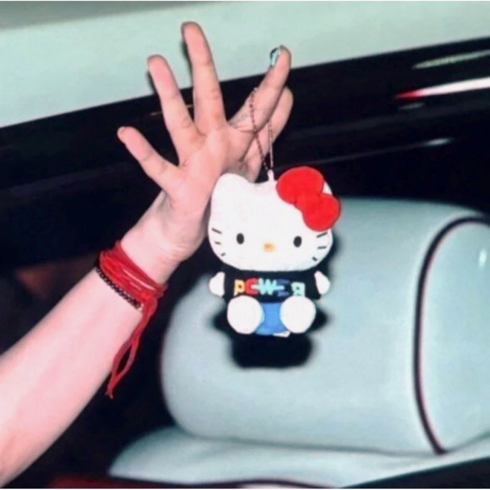 [MBB🇯🇵現貨附發票]日本 三麗鷗 KITTY 玩偶吊飾 娃娃 GD 同款 Hello Kitty-細節圖5