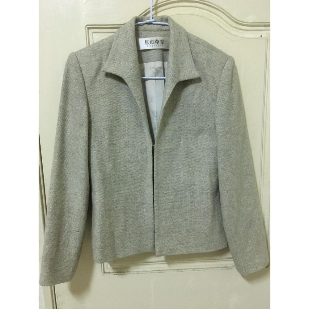 原創草堂灰色100%羊毛西裝外套 有領隱形扣 (衣料產地日本，衣服台灣製造)-細節圖2