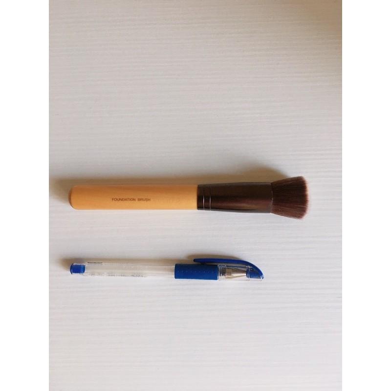 innisfree平口粉底刷-細節圖5