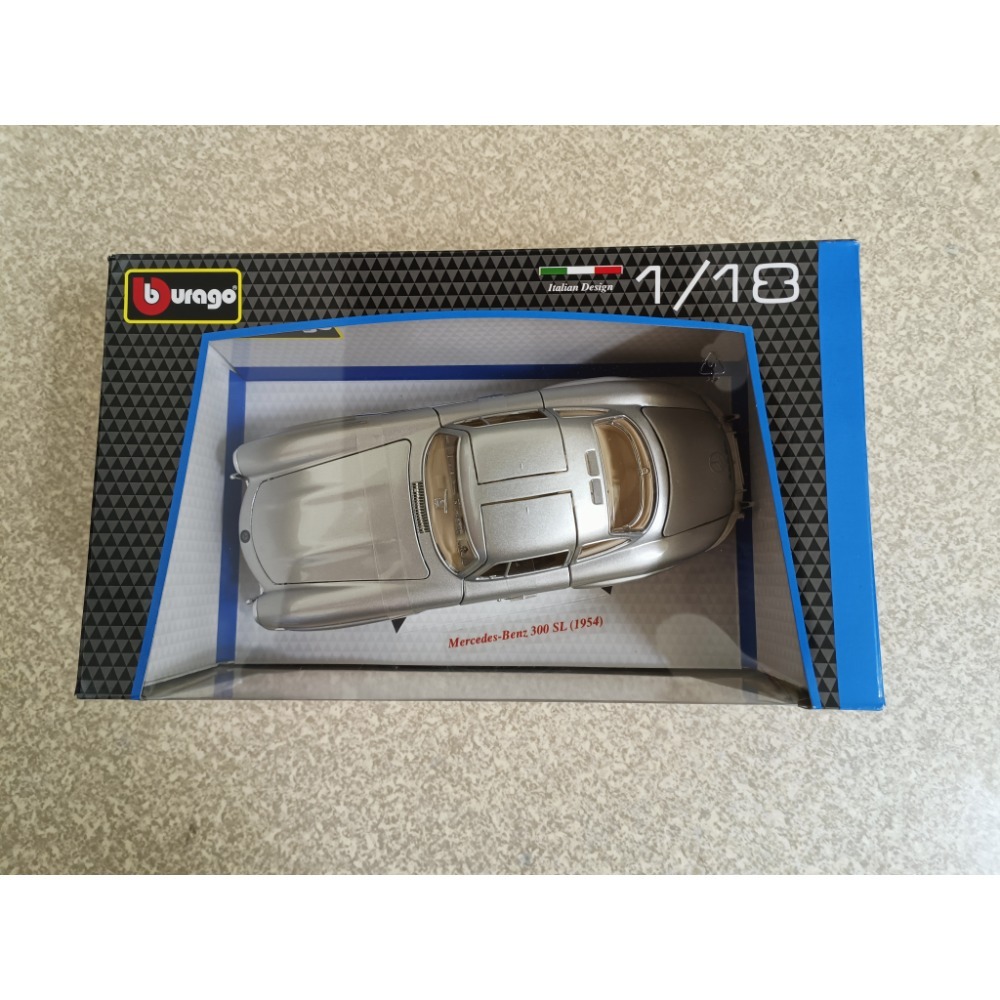 Bburago Mercedes-Benz 300SL 1/18賓士模型車 1：18-細節圖2