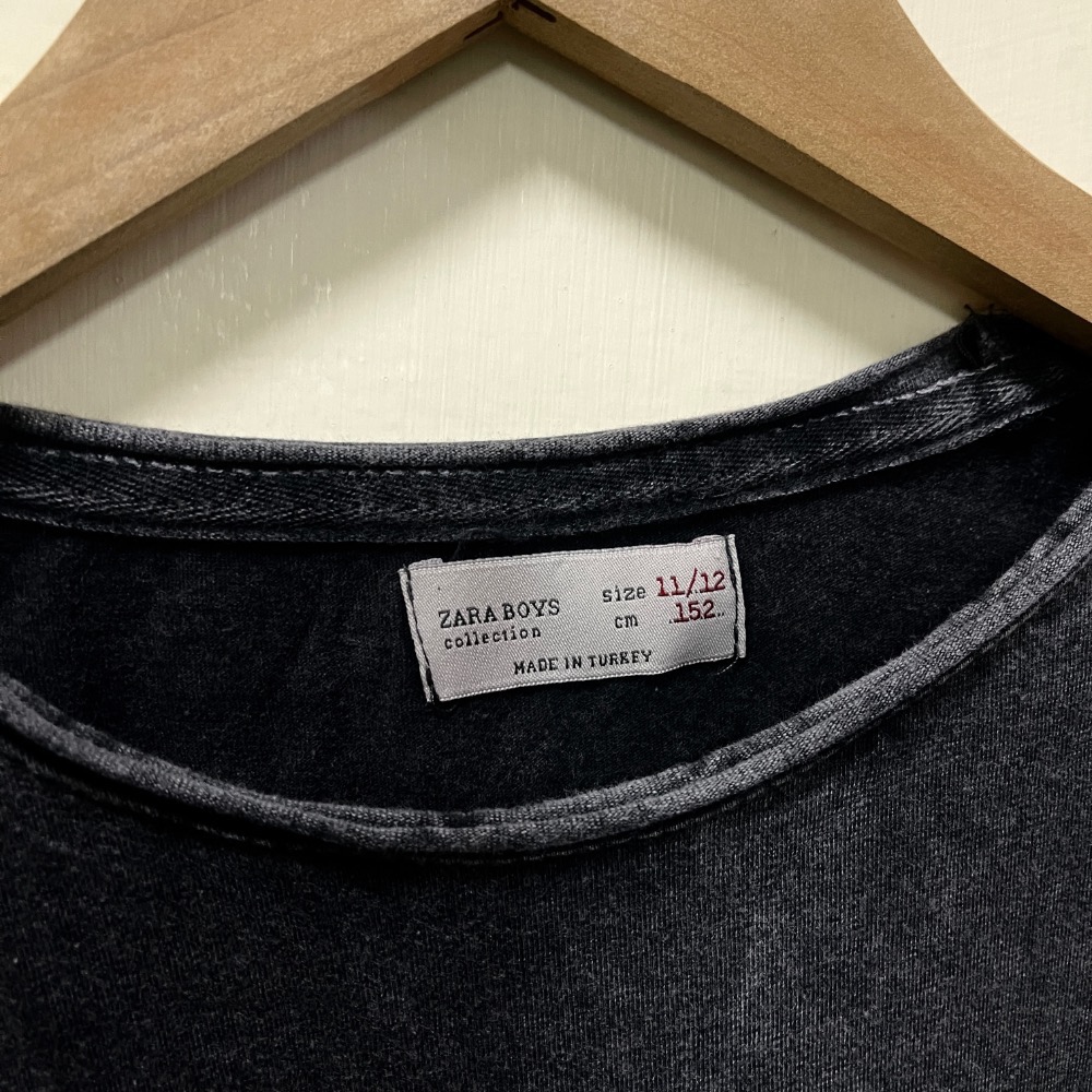 ZARA •水洗棉暗黑灰短袖T恤·絨面豹-細節圖3
