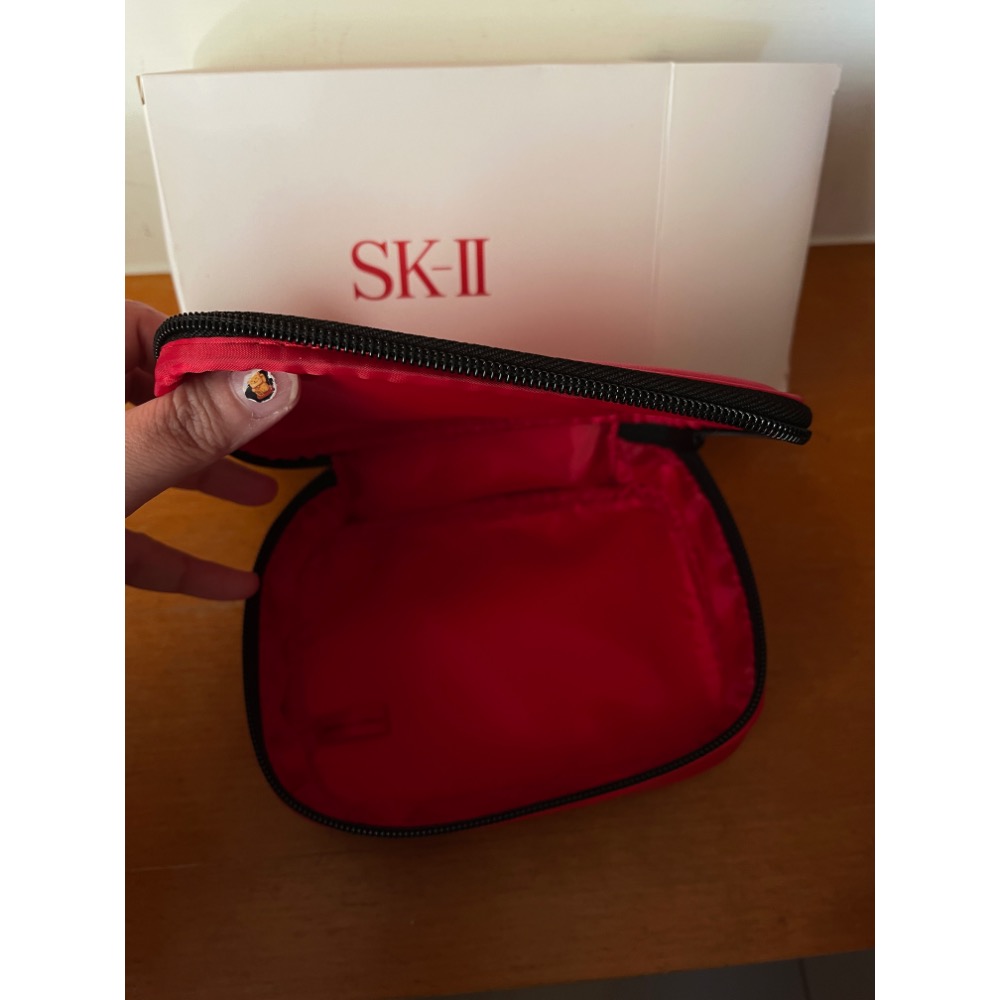 SK2化妝包 紅色化妝包 贈品 紅色化妝包  14.8 x 10.5 x 5 cm-細節圖2