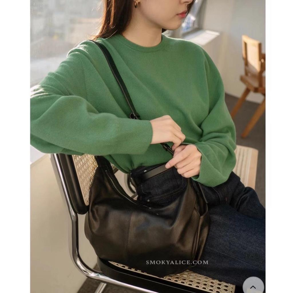 (現貨) 正韓🇰🇷 bucks&leather 斜跨餃子包 設計師品牌 羊皮  側肩背包-細節圖9