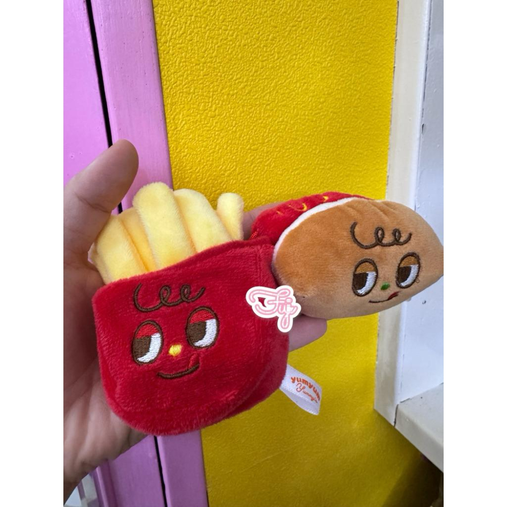 【富士🇯🇵日本代購】全新正版現貨 Yumyum YELL 薯條吊飾 熱狗堡吊飾 吊飾 毛絨吊飾 景品-細節圖2