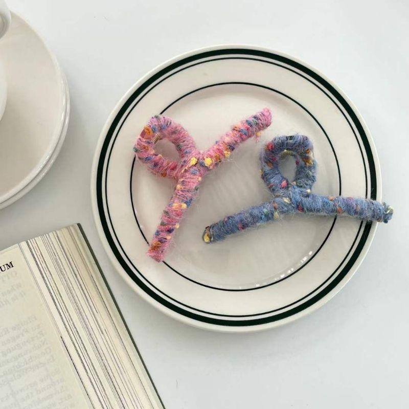 現貨 韓國飾品 毛線點點慵懶系抓夾 鯊魚夾-細節圖4