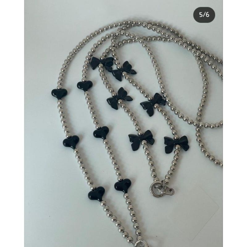 現貨 韓國高級感金屬斜背手機鏈條掛繩 愛心/蝴蝶結-細節圖3