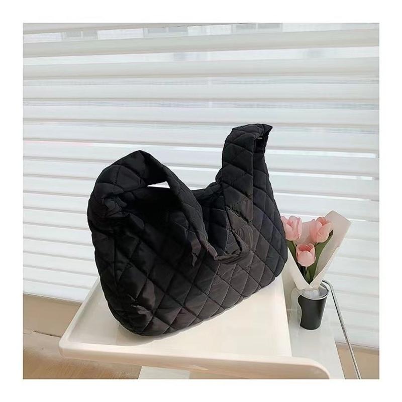 現貨 韓國雲朵衍縫A4大菠蘿包 側背包 藍色-細節圖3