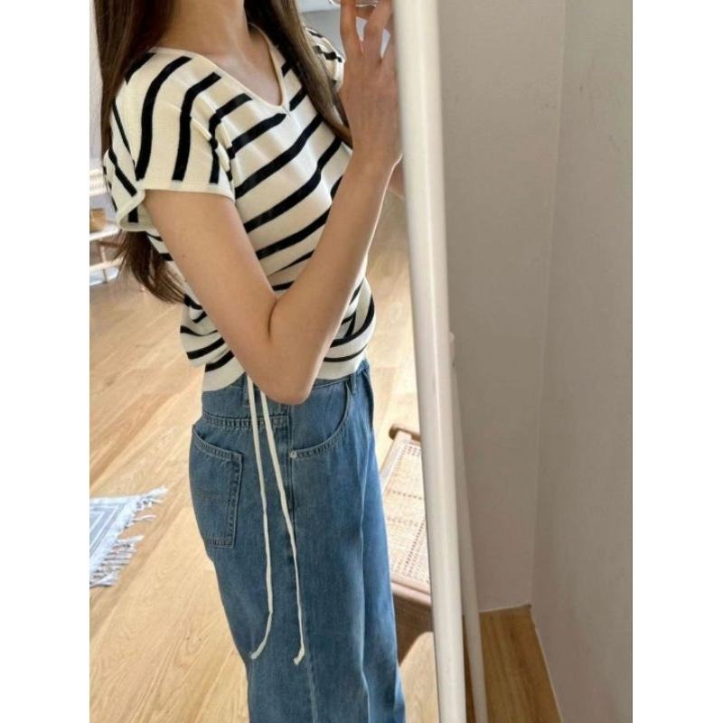 現貨 韓國腰部抽繩V領休閒上衣 白/條紋-細節圖5