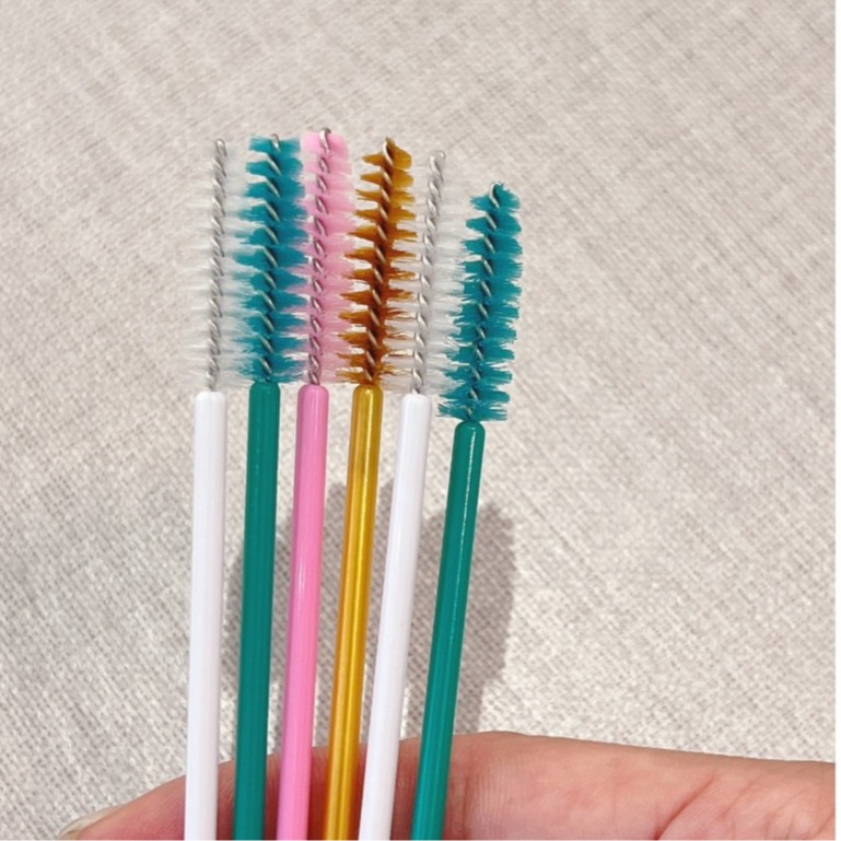 JOVISA  睫毛刷 彩色睫毛刷 50支 螺旋睫毛刷 睫毛梳 角蛋白刷 美睫睫毛刷 眉毛刷 美睫材料 美睫娜娜-細節圖3