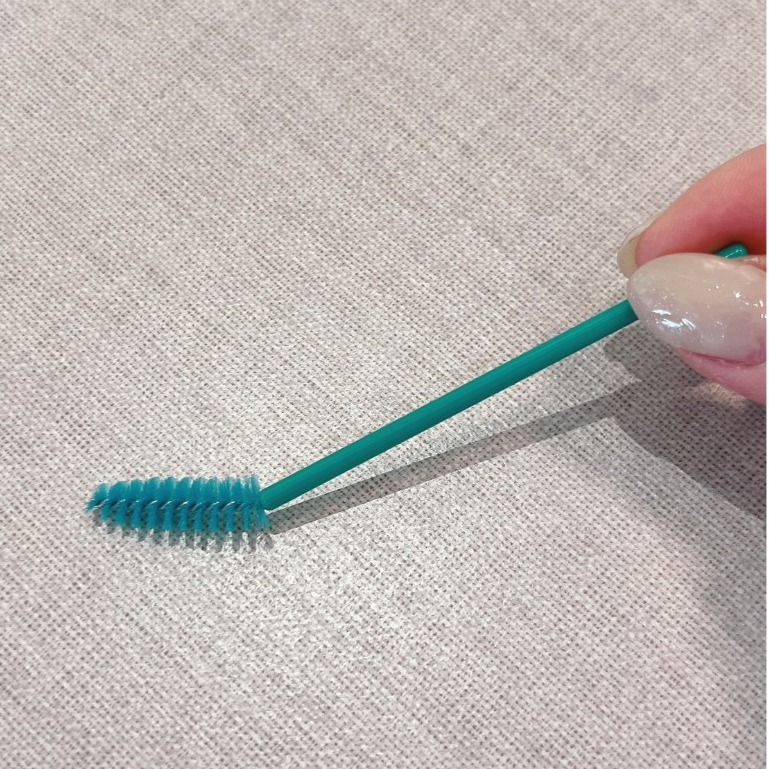 JOVISA  睫毛刷 彩色睫毛刷 50支 螺旋睫毛刷 睫毛梳 角蛋白刷 美睫睫毛刷 眉毛刷 美睫材料 美睫娜娜-細節圖4