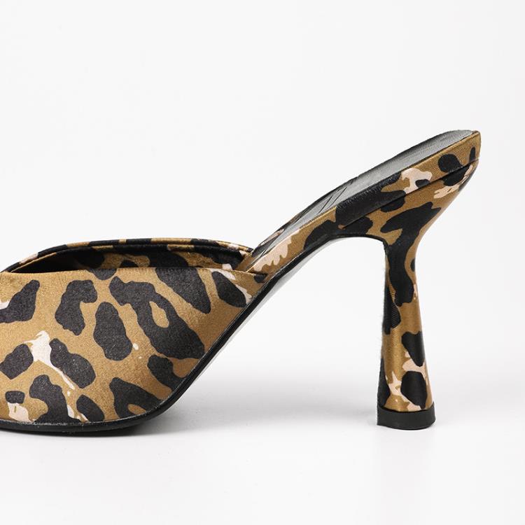 heels2023夏新款歐美風包頭V口女鞋 豹紋動物紋高跟鞋法式涼拖鞋-細節圖3