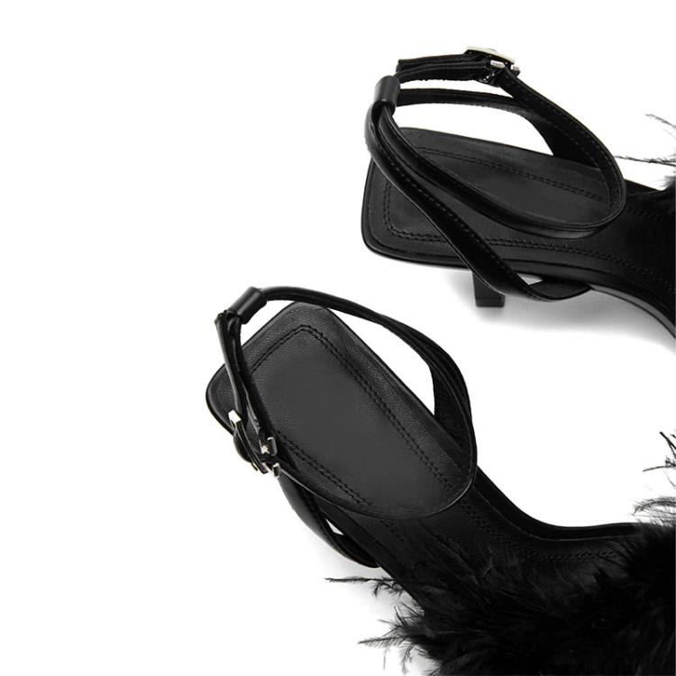 高跟鞋 2023新款純色毛毛方頭一字扣帶細跟時尚走秀款大碼涼鞋女-細節圖3