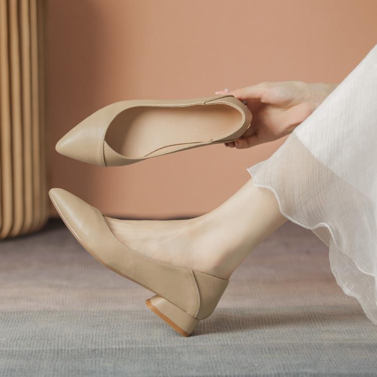 低跟鞋 裸色尖頭平底單鞋女春秋2023仙女軟底舒適上班職業面試工作鞋-細節圖3