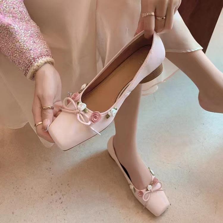 瑪麗珍鞋女2023春夏新款法式仙女氣質淺口粗跟花朵蝴蝶結方頭單鞋-細節圖3