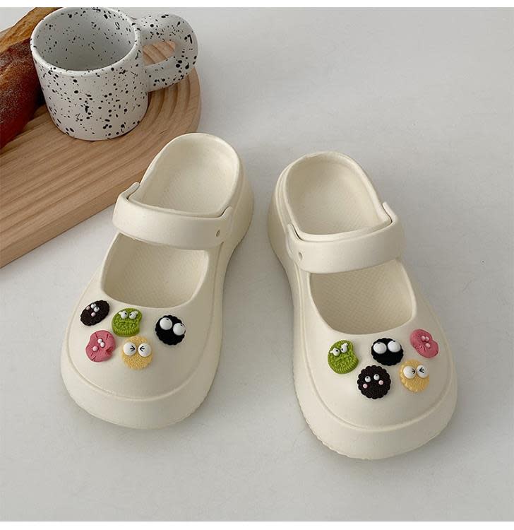 爆款沙灘厚底包頭涼鞋女款夏季2023新款外穿百搭可愛卡通洞洞涼拖-細節圖7