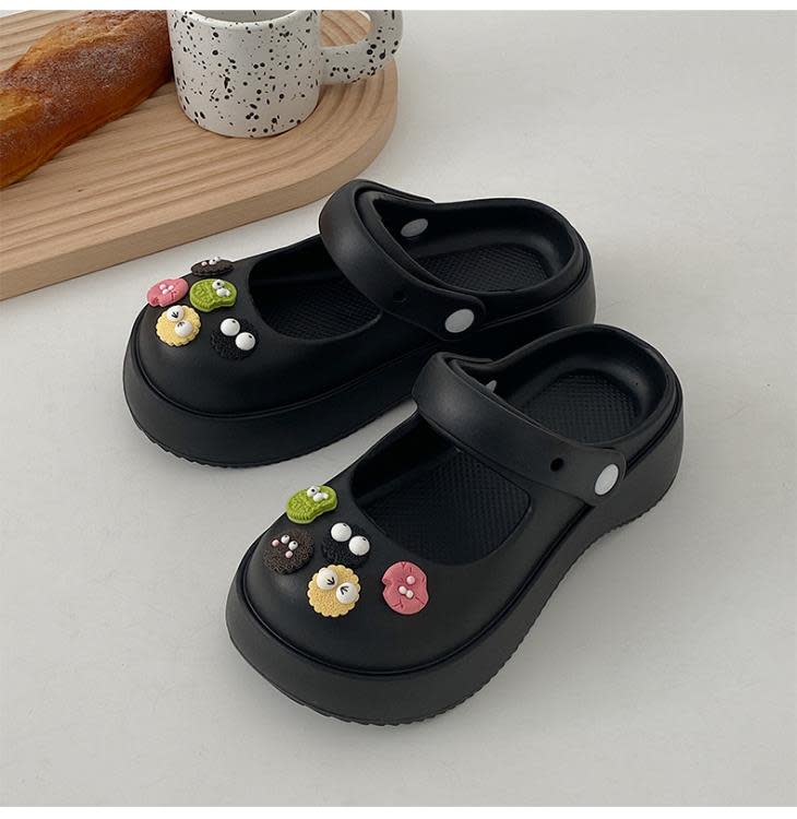 爆款沙灘厚底包頭涼鞋女款夏季2023新款外穿百搭可愛卡通洞洞涼拖-細節圖8