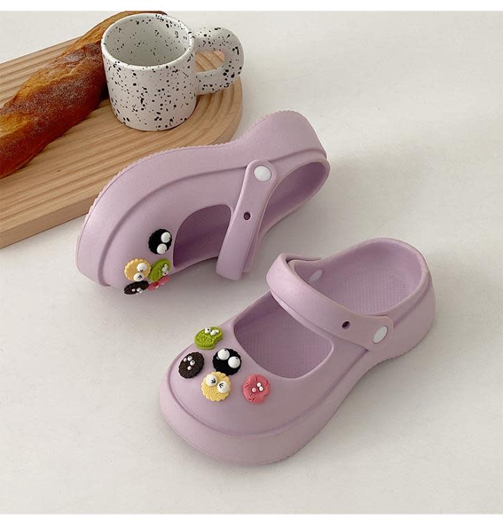 爆款沙灘厚底包頭涼鞋女款夏季2023新款外穿百搭可愛卡通洞洞涼拖-細節圖9