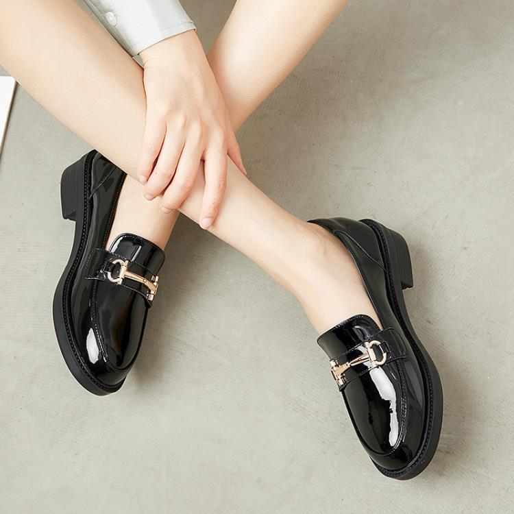 百搭圓頭真皮鞋子2023秋季新品直播爆款女鞋平跟英倫一腳蹬懶人鞋-細節圖4