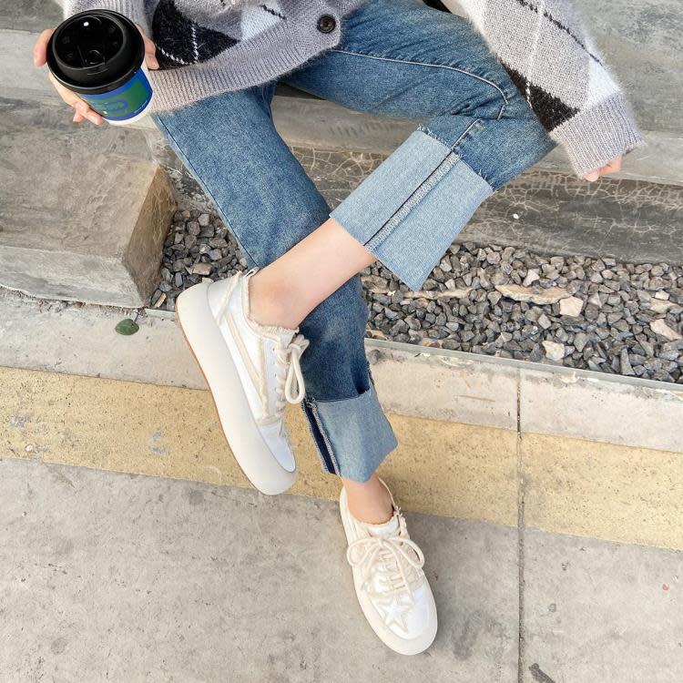 厚底鞋 ins時尚星星綢緞鞋女設計感小眾圓頭綁帶小白鞋毛邊增高板鞋-細節圖2