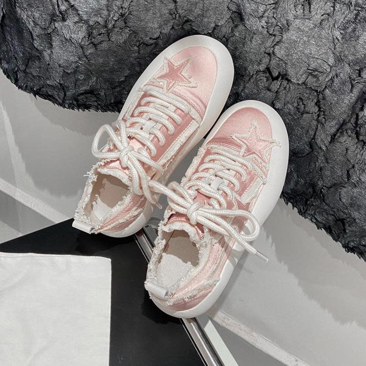 厚底鞋 ins時尚星星綢緞鞋女設計感小眾圓頭綁帶小白鞋毛邊增高板鞋-細節圖4