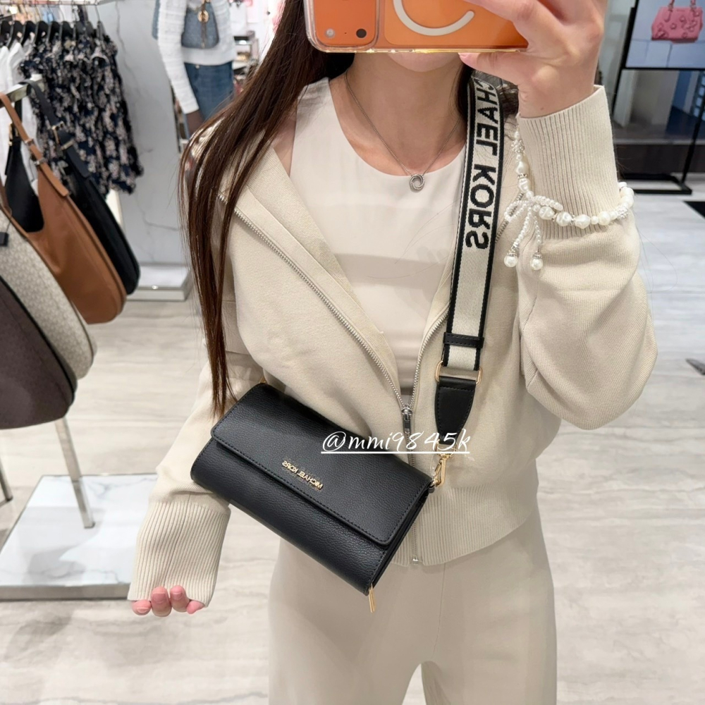 美國代購 🇺🇸 Michael Kors MK 寬背帶 Woc 多卡層 斜背包-細節圖2