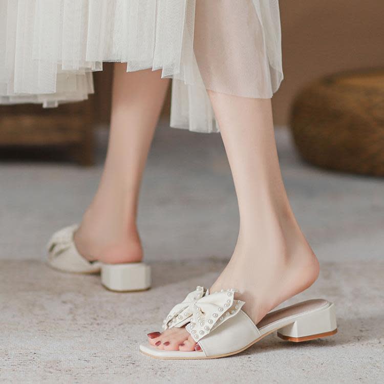 拖鞋 【不補貨】粗跟涼女夏外穿2023年蝴蝶結一字拖仙女風配裙子洋裝-細節圖2