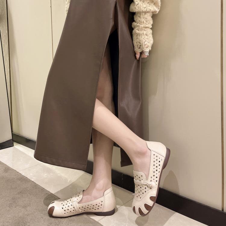 豆豆鞋 鞋2023新款透氣軟底一腳蹬媽媽鞋平底鏤空圓頭單鞋復古單鞋女-細節圖2