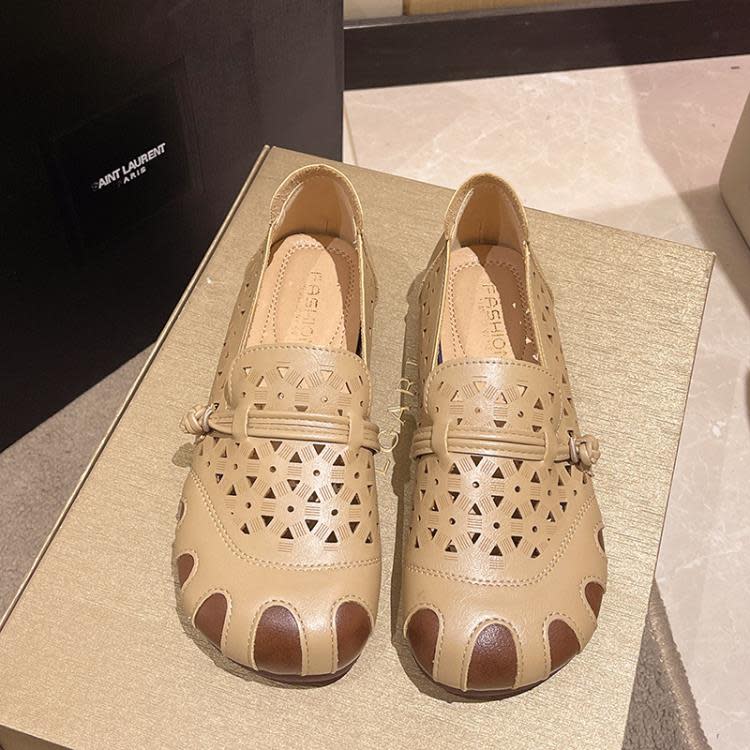 豆豆鞋 鞋2023新款透氣軟底一腳蹬媽媽鞋平底鏤空圓頭單鞋復古單鞋女-細節圖8