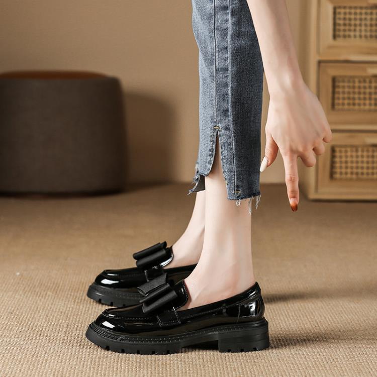 漆面皮軟皮蝴蝶結厚底學院風小皮鞋女2023年秋季新款軟底舒適單鞋-細節圖4
