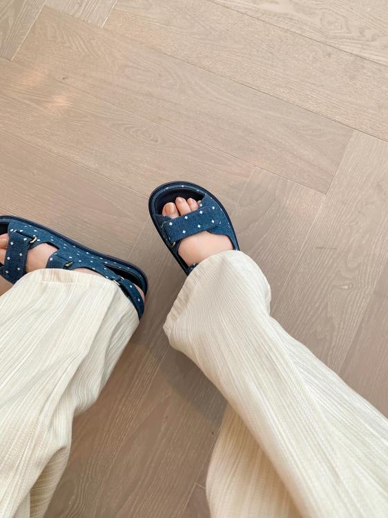 厚底鞋 【sheii蘇茵茵】加新色~小香風魔術貼真皮牛仔休閒涼鞋女夏季-細節圖4