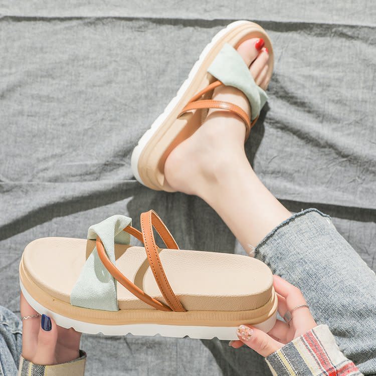 厚底鞋 拖鞋女外穿2023夏季新款時尚休閒正韓松糕軟底交叉網紅涼拖鞋-細節圖2