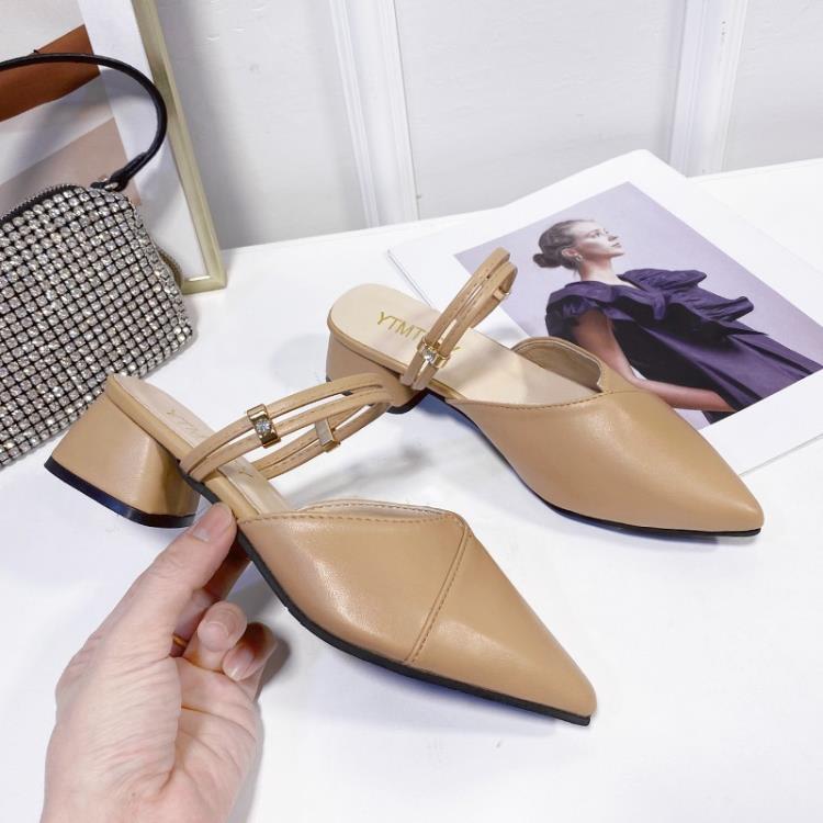 涼鞋 2023新款大碼尖包頭方跟一字帶嘎嘎好看-細節圖4