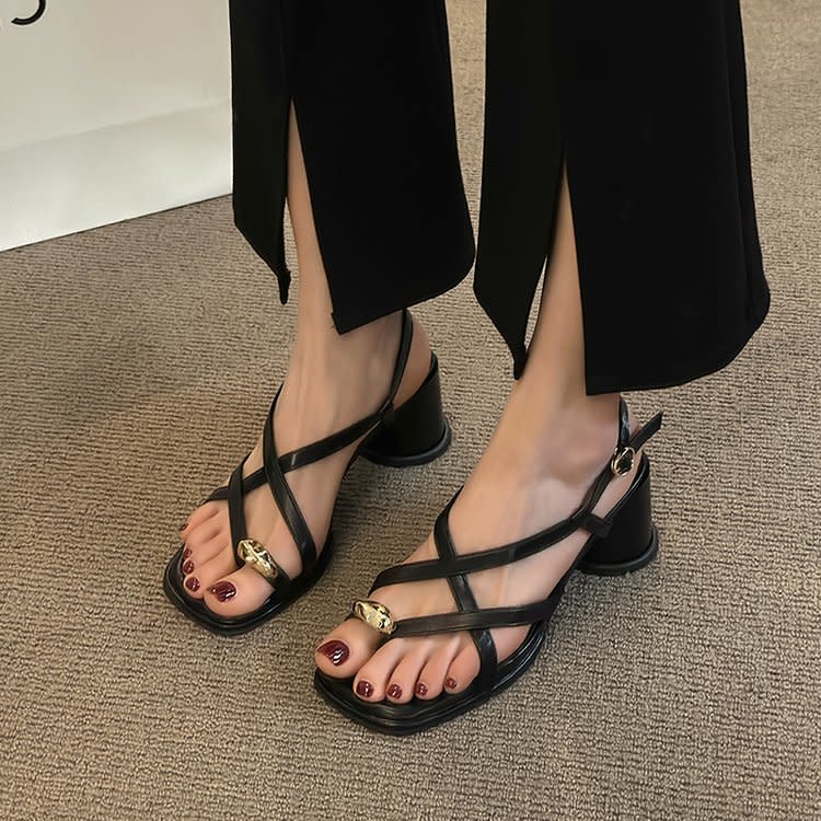 高跟鞋 套趾涼鞋女外穿2023年夏季新款小個子粗跟涼鞋金屬復古風鞋-細節圖6