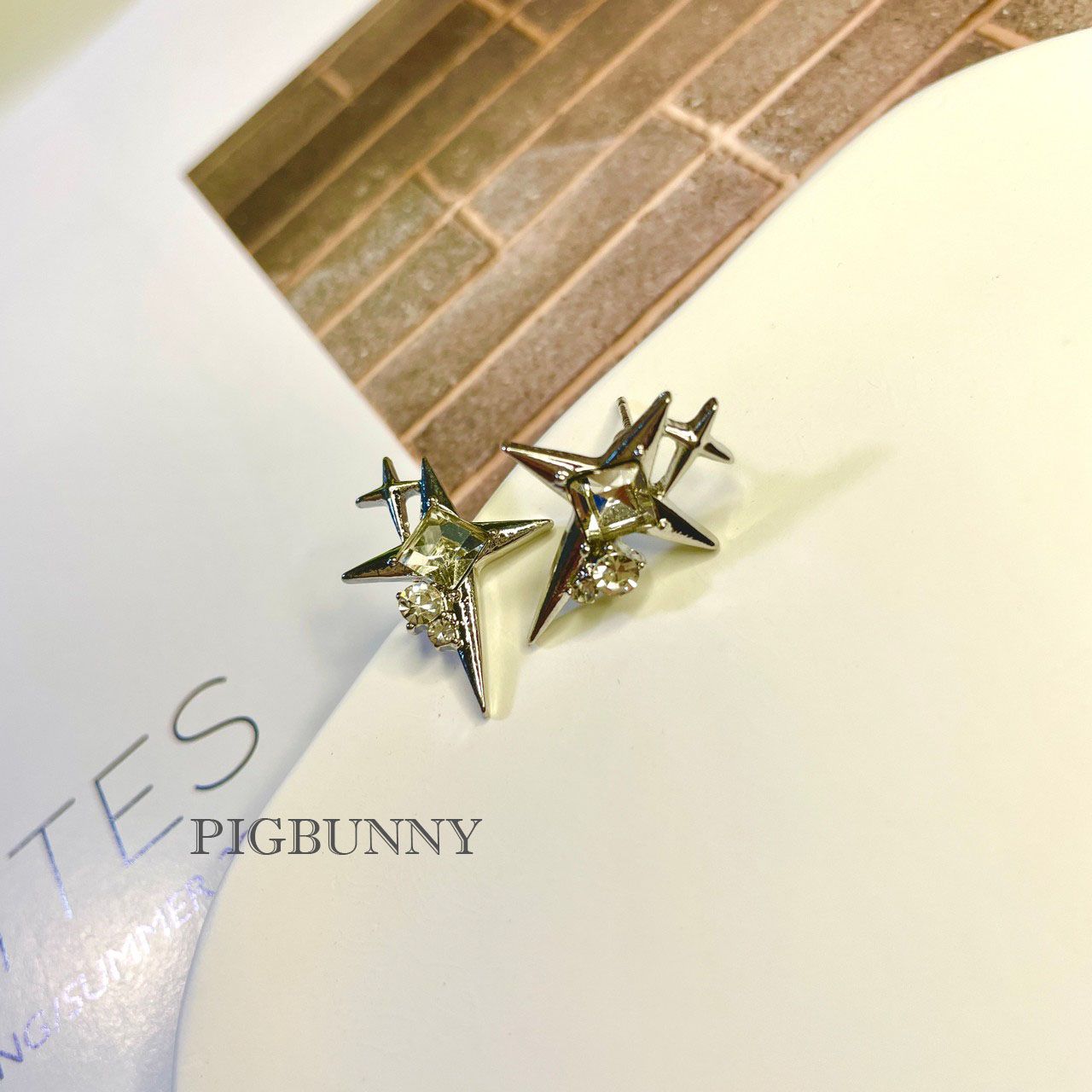 現貨實拍 星芒造型 925銀針金屬水鑽百搭款耳環-細節圖4