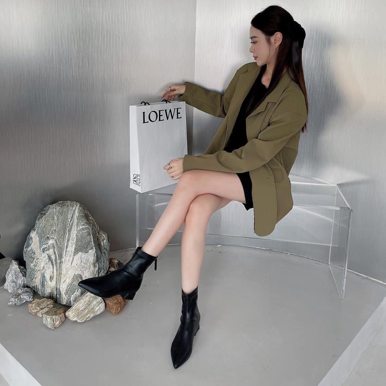 時裝短筒馬丁靴女2023冬季新款百搭法式尖頭粗跟后拉鍊彈力瘦瘦靴-細節圖2