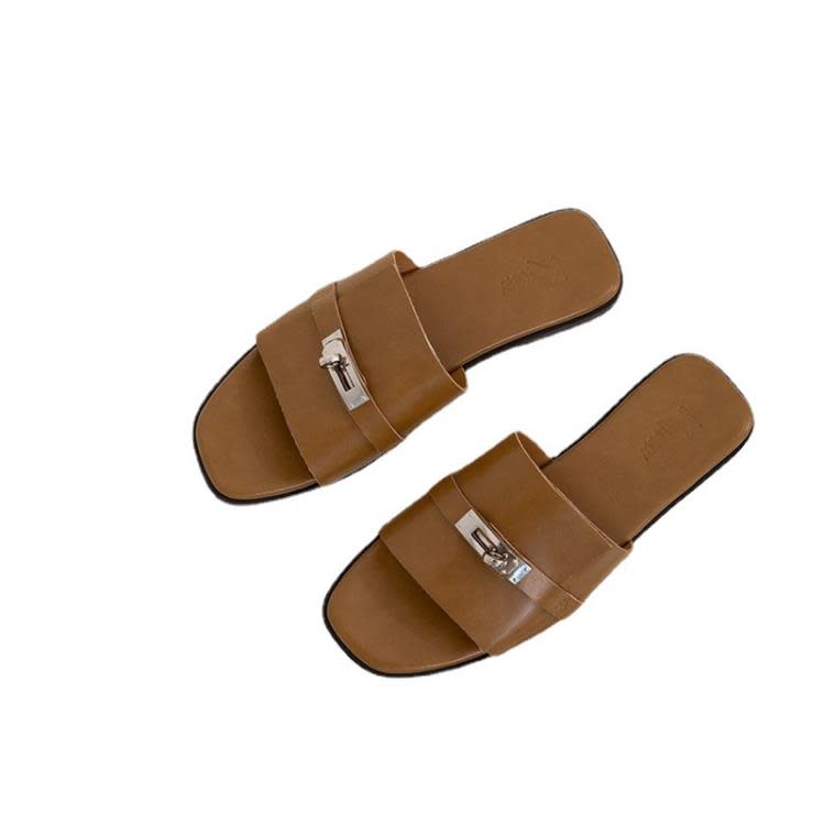 拖鞋 2023新款夏季露趾鎖扣一字女平底時尚外穿涼拖-細節圖5