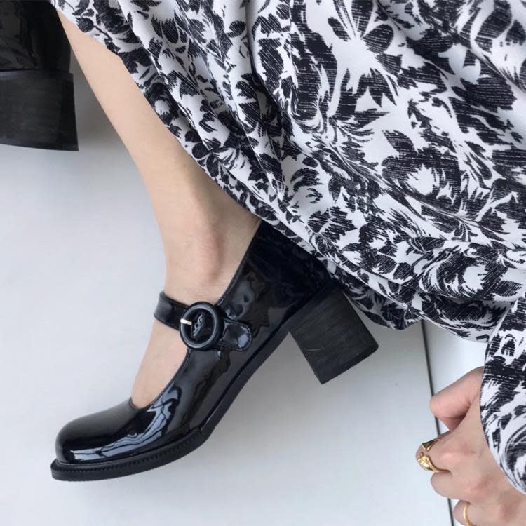 中跟鞋 2023春季新款復古設計感大頭瑪麗珍鞋女單鞋網紅學院風小皮鞋-細節圖3