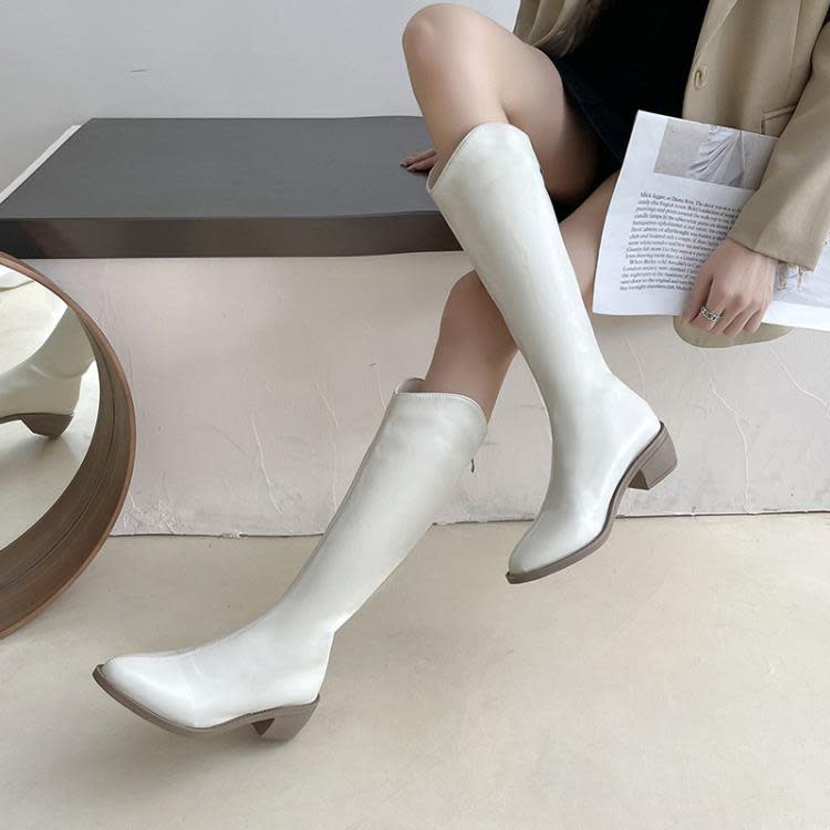 長靴 女冬季新2023方根木跟尖頭側拉鍊皮面復古粗跟高筒V口女靴-細節圖3