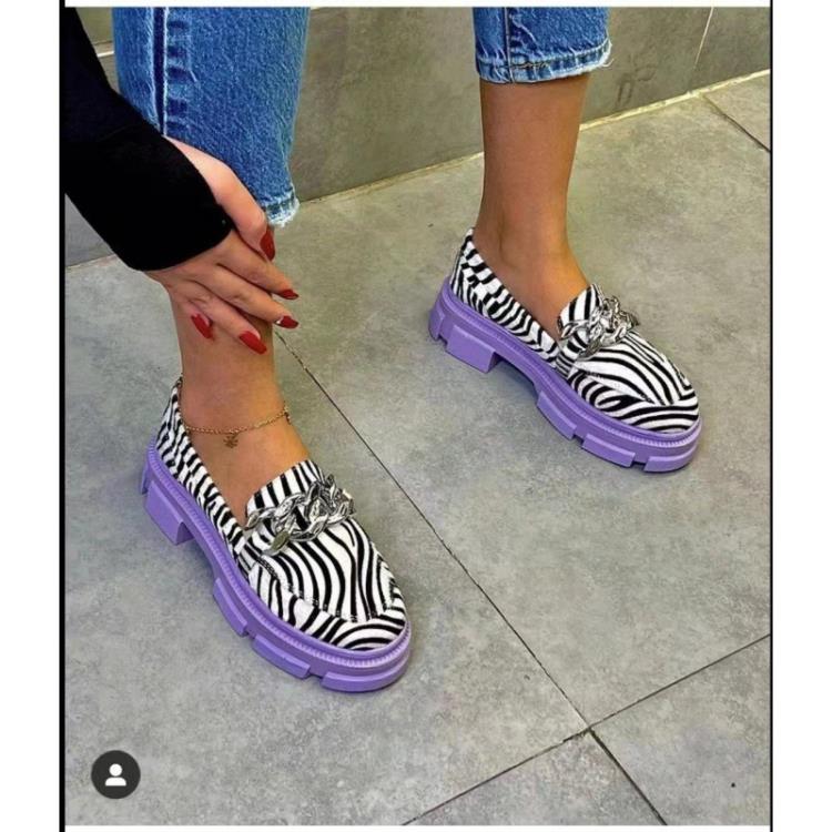 厚底鞋 歐美新款現貨拼色淺口單鞋女大碼金屬鍊條休閒板鞋女-細節圖2