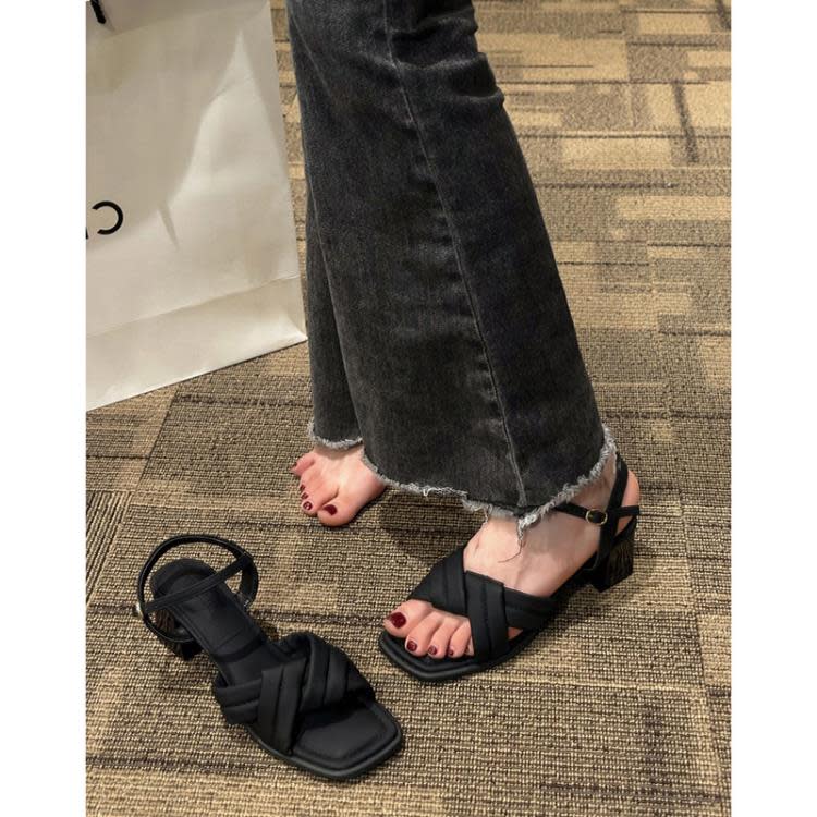 白色百搭仙女風粗跟涼鞋女2023年新款夏季法式高級感沙灘羅馬鞋子-細節圖2