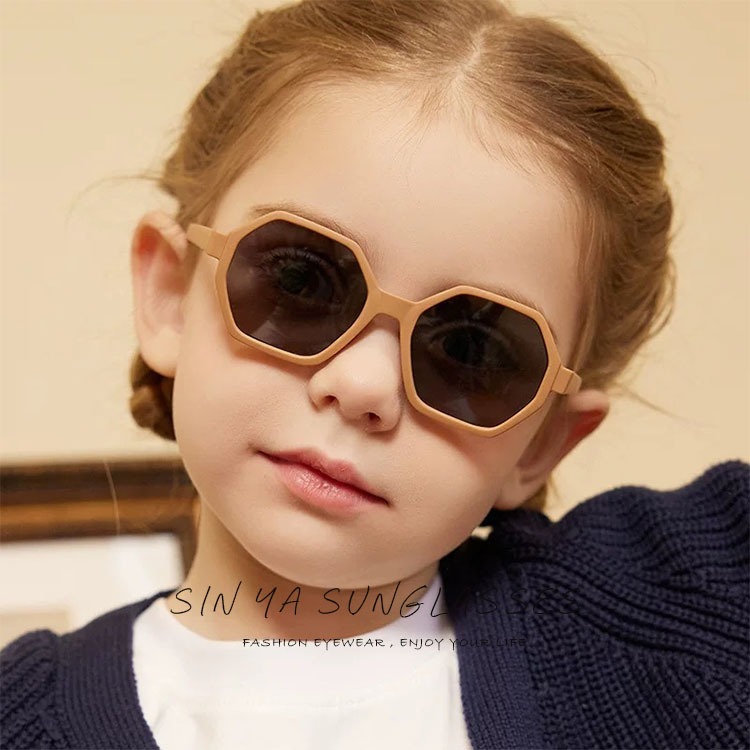 兒童太陽眼鏡 韓版幾何圖形太陽眼鏡 2-8歲適用 時尚休閒造型墨鏡 抗UV400 檢驗合格-細節圖3