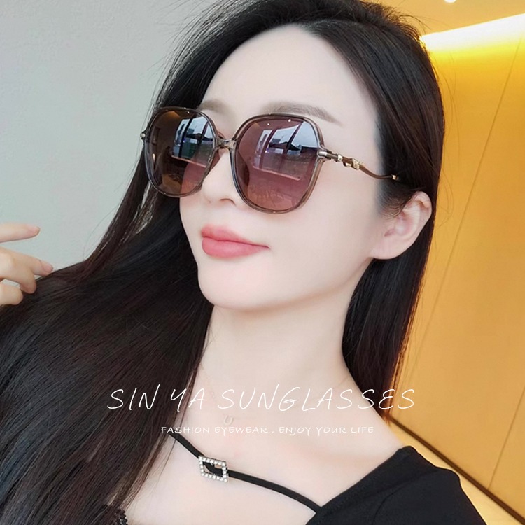 淑女偏光墨鏡 Polarized 名媛款大框顯小臉 時尚奢華質感鑲鑽造型 抗紫外線UV400 N356-細節圖2