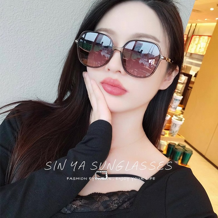 淑女偏光墨鏡 Polarized 名媛款大框顯小臉 時尚奢華質感鑲鑽造型 抗紫外線UV400 N356-細節圖3