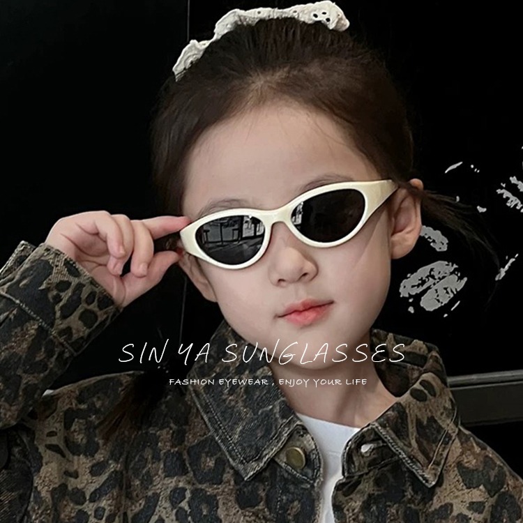 韓國兒童偏光墨鏡 科技感貓眼造型 兒童休閒墨鏡 矽膠輕盈材質 2~10歲適用 抗UV400 N2046-細節圖5